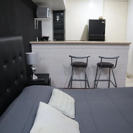 Super Suite con baño y cocina excelente ubicación Cidade do México Exterior foto